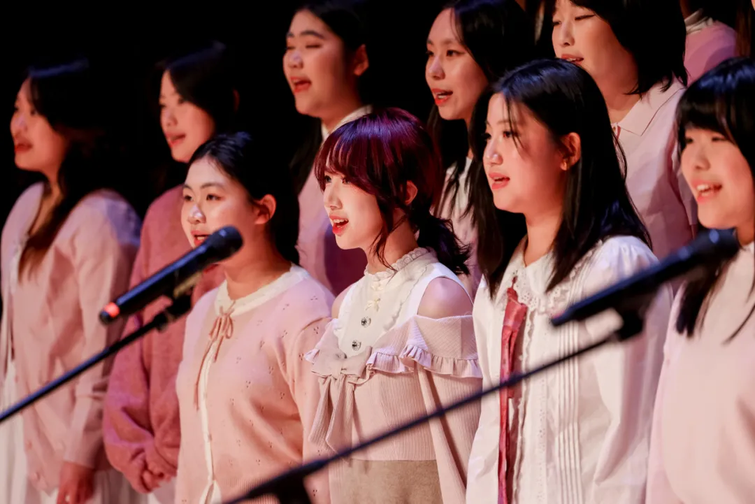 春季音乐会：赴一场春日之约，将美与生机谱成永恒